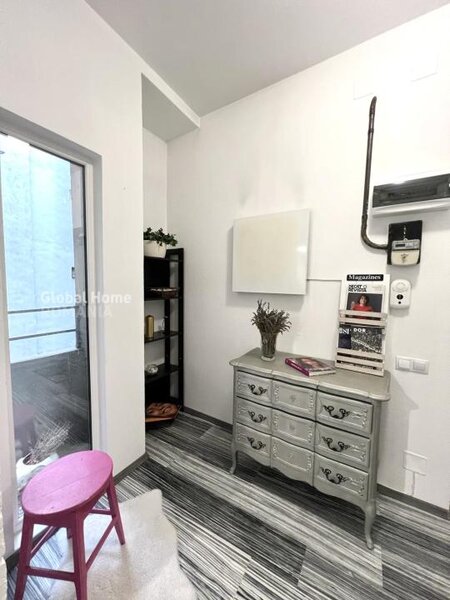 Calea Victoriei, 2 rooms apartment stradal, no risc building