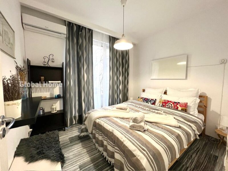 Calea Victoriei, 2 rooms apartment stradal, no risc building