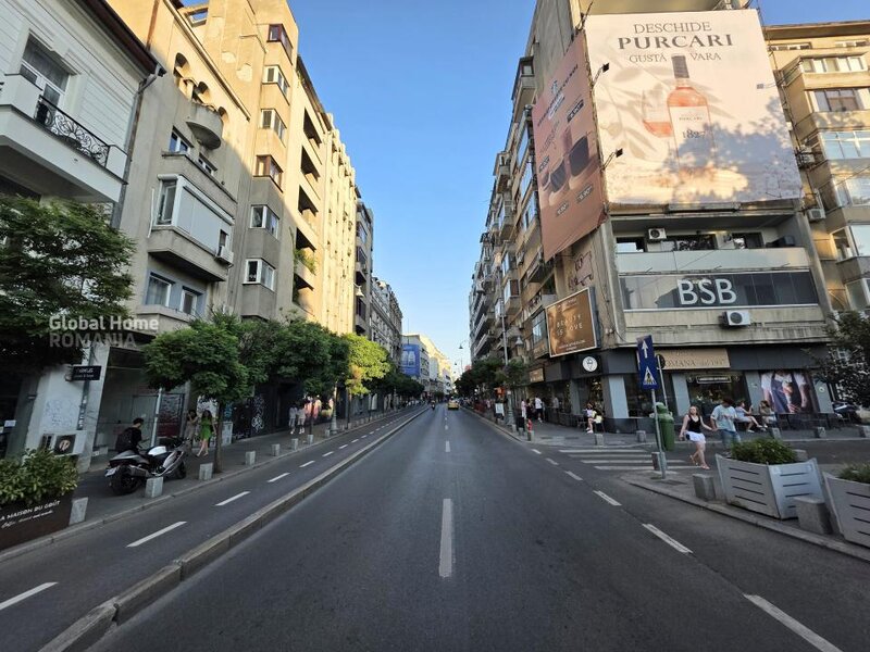 Calea Victoriei, 2 rooms apartment stradal, no risc building